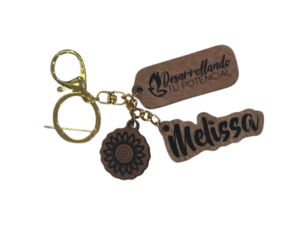 Llavero - Dije de madera personalizado